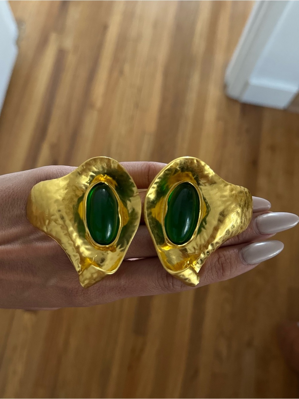 Vintage Gold-Tone Hammered Earrings with Green Cabochons